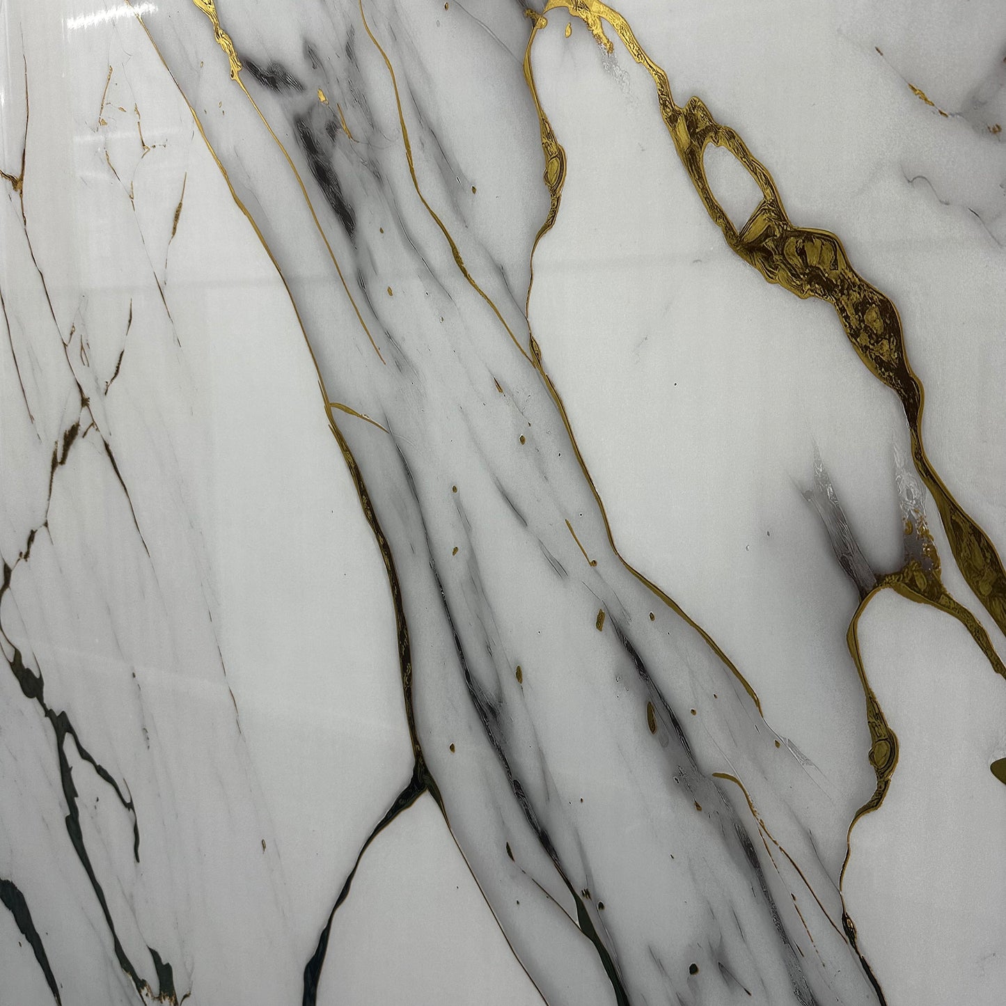 Golden Glacier - 1m Cladding Shower Panels